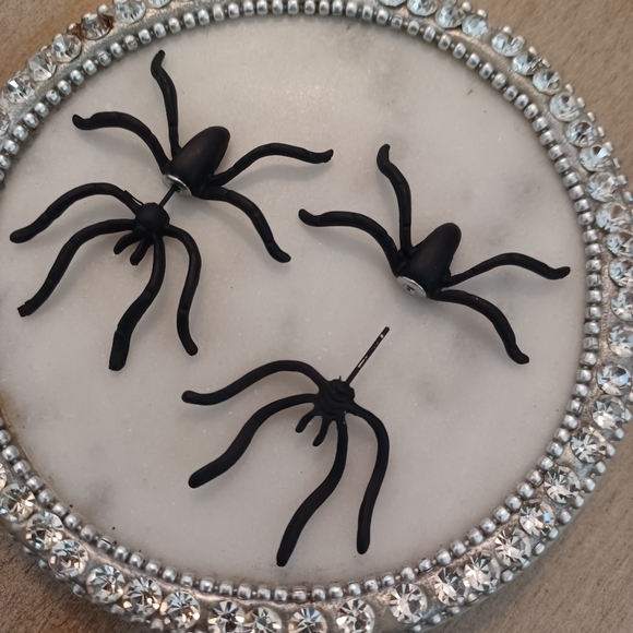 Black Spider Double Sided Stud Hugger Earrings - Picture 3 of 10